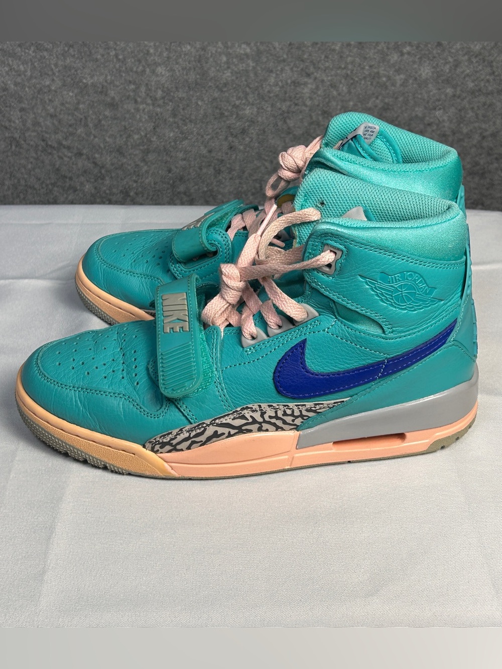 Nike Air Jordan M8/W9.5 Legacy 312 Hyper Jade Leather Hi-Top Sneaker Basketball